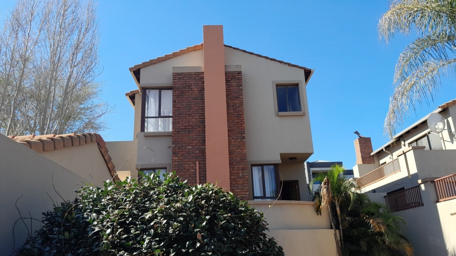 3 Bedroom Property for Sale in Xanadu Eco Residential Estate North West